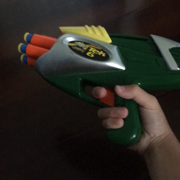 Tek 6 nerf gun - Picture 3 of 4